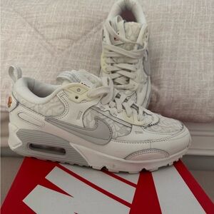 Nike Air Max 90 future  White and Gray Sneakers (give her flowers)